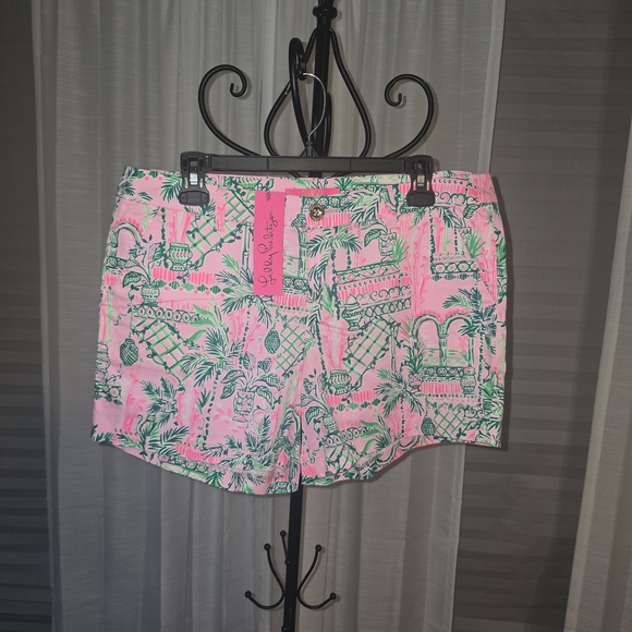 Lilly Pulitzer Tropical Print Women Shorts NWT Sz10 - Picture 2 of 10